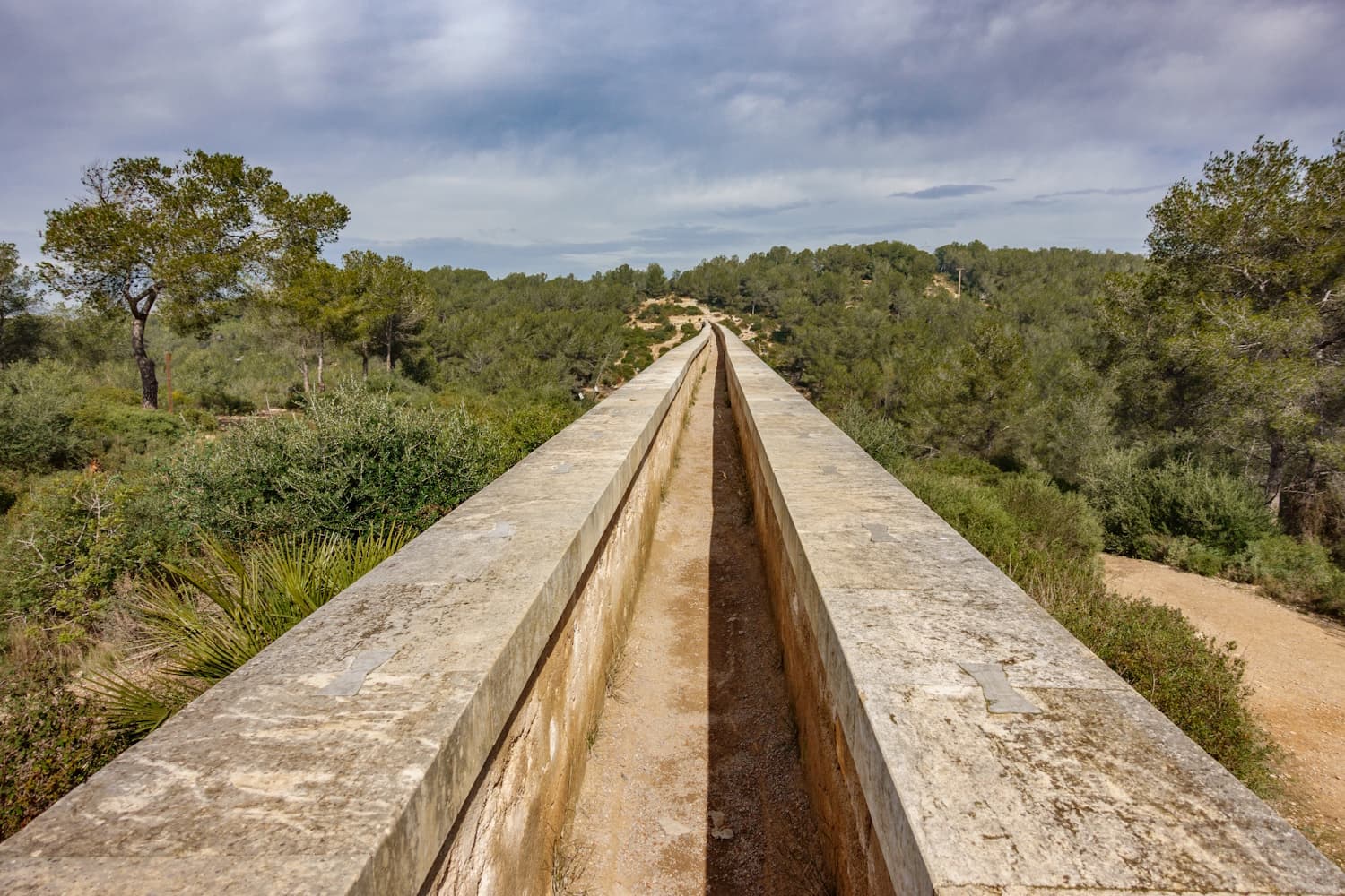Antike Wasserleitung in Tarragona.