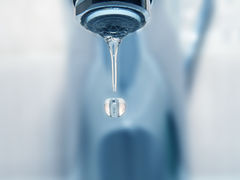Wassergebrauch und seine Kosten